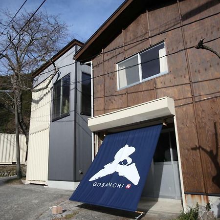 山の中の一棟貸切宿 五番地 Nambu (Yamanashi) Exterior foto